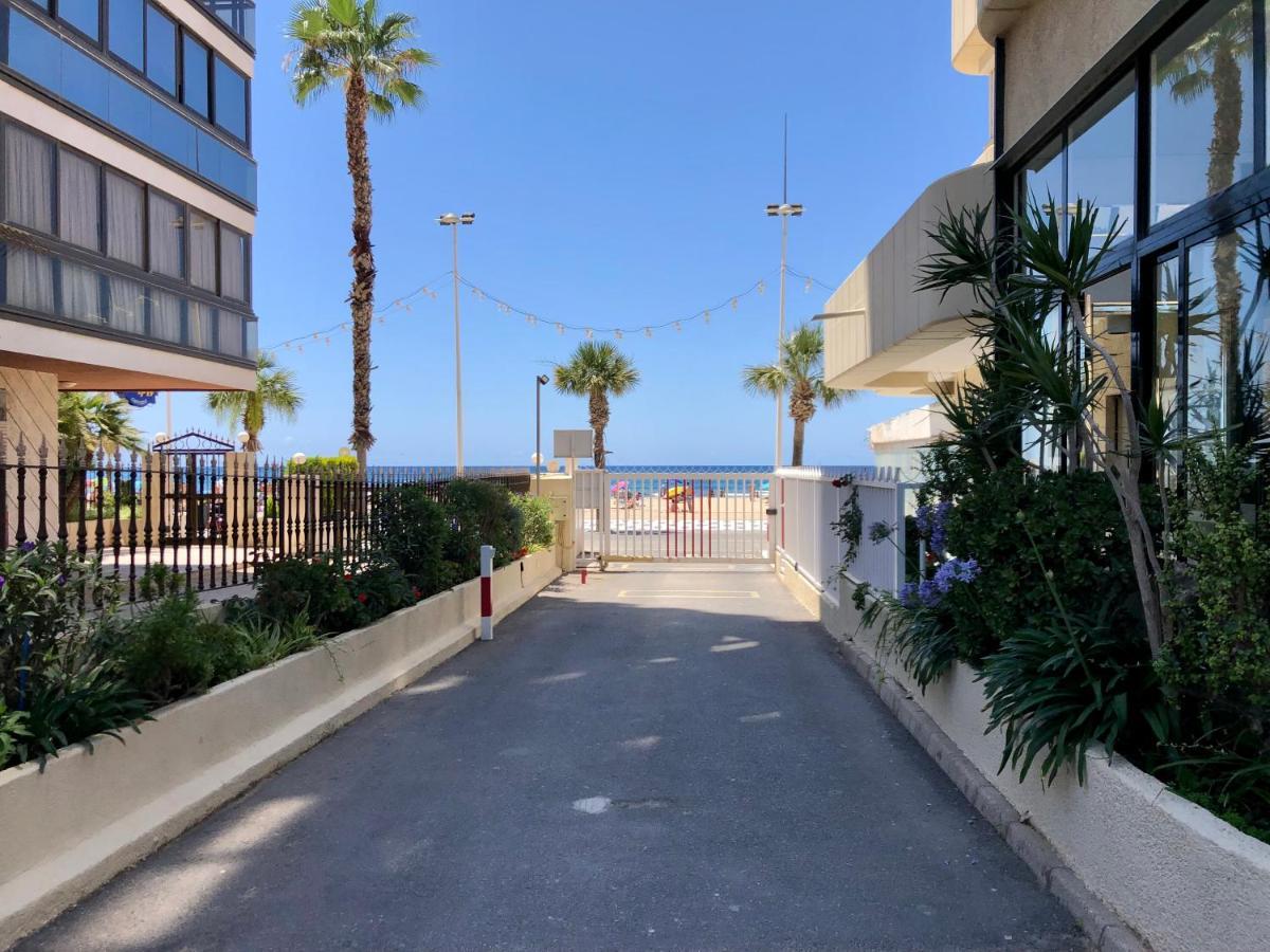 Apartamento Torre Levante, Primera Linea De Playa Benidorm Zewnętrze zdjęcie