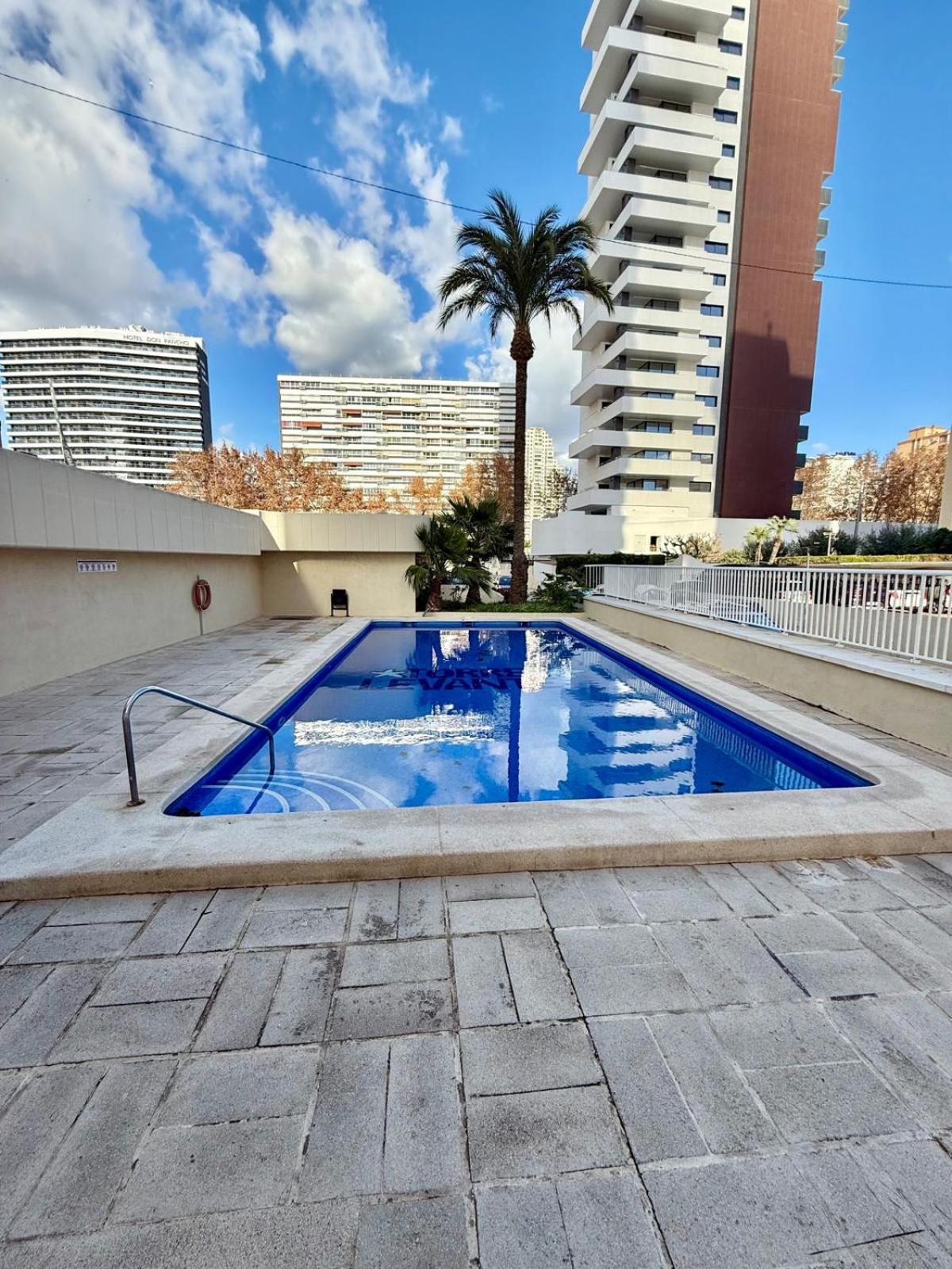 Apartamento Torre Levante, Primera Linea De Playa Benidorm Zewnętrze zdjęcie